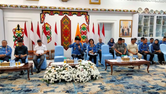 SINERGI PEMPROV KALTENG DAN PERS BAHAS PEMBANGUNAN SERTA EVALUASI PROGRAM SOSIAL 