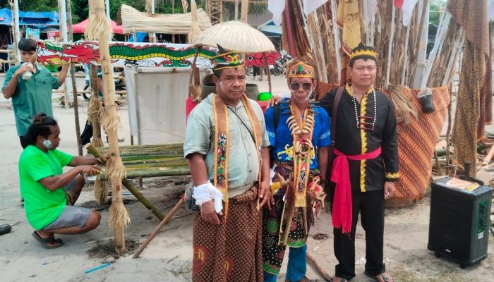PELAKSANAAN RITUAL KEAGAMAAN TIWAH DI DESA TAHAWA JADI PUNCAK UPACARA SUCI UMAT HINDU KAHARINGAN KALIMANTAN TENGAH
