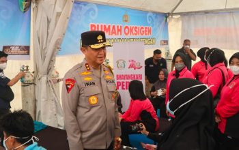 PEDULI KESEHATAN MASYARAKAT, POLDA KALTENG DIRIKAN RUMAH OKSIGEN 24 JAM DI 7 TITIK PALANGKA RAYA.