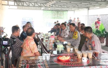 SAMBANG WARGA TORAJA DI PALANGKA RAYA, KAPOLDA KALTENG AJAK WUJUDKAN KAMTIBMAS AMAN DAN KONDOSIF